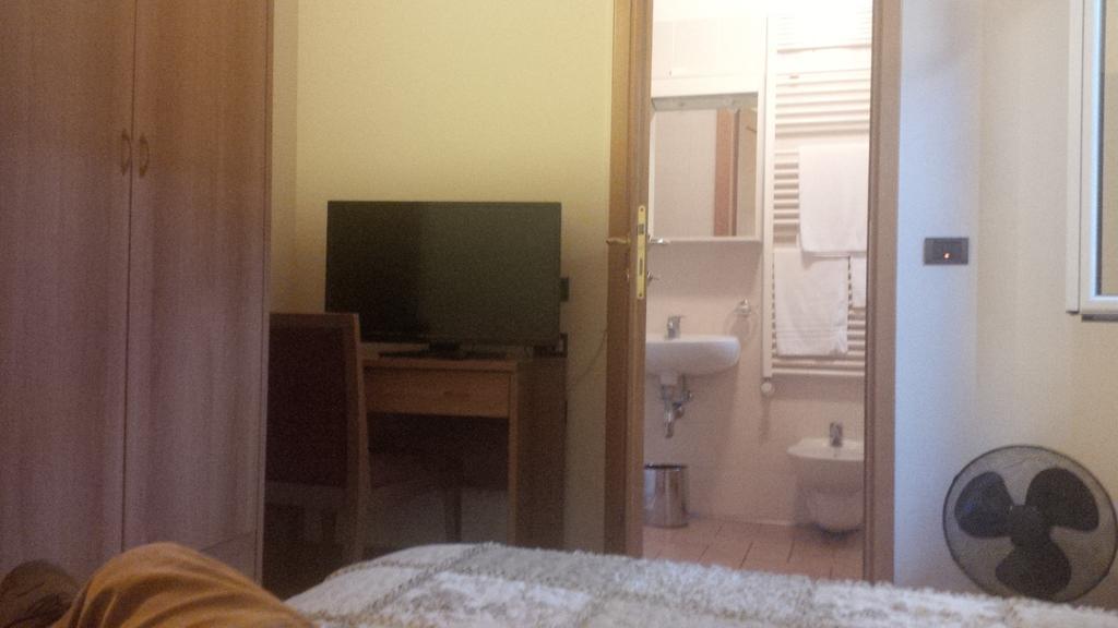 Residenza San Martino Hotel Bologna Bilik gambar